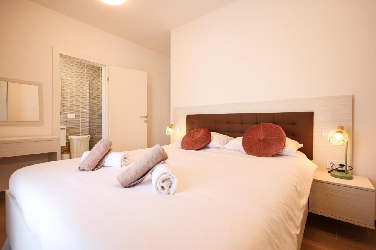 Golden Sunset Luxury Apartment Zadar Eksteriør billede
